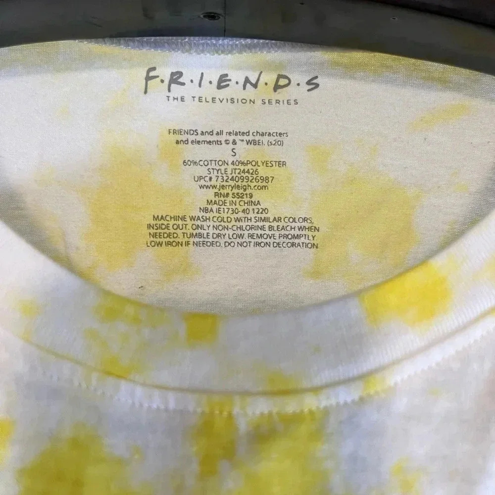 Friends women’s size small, long sleeve crop T-shirt - Picture 3 of 3